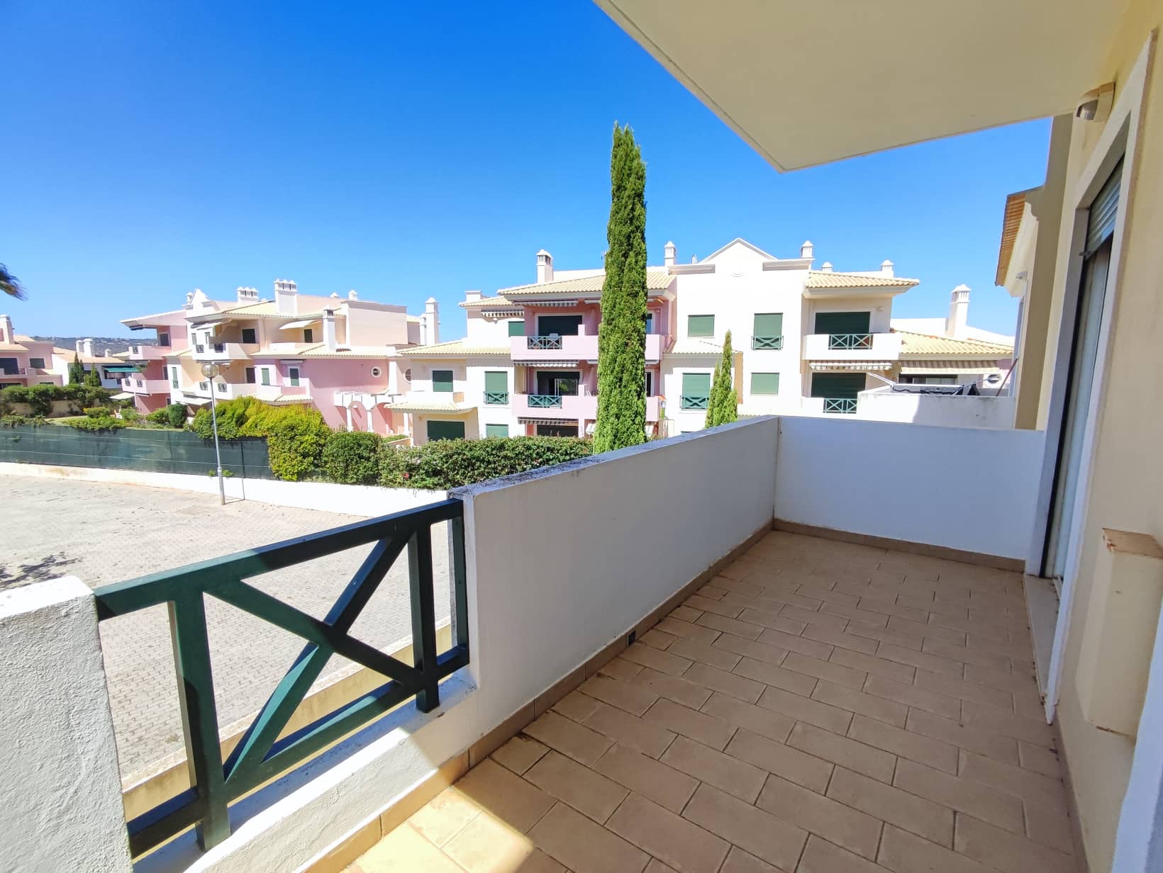2 bedroom apartment in Olhos de Água
