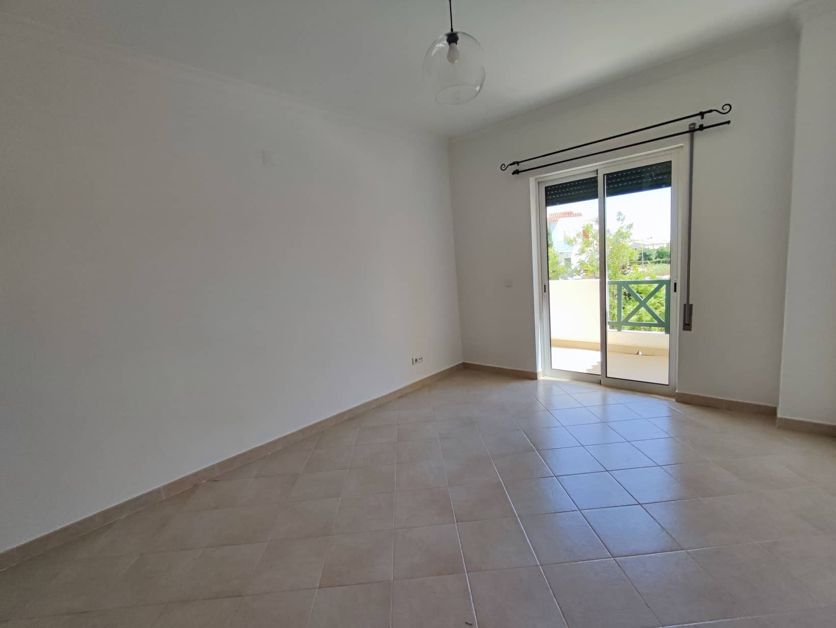 2 bedroom apartment in Olhos de Água