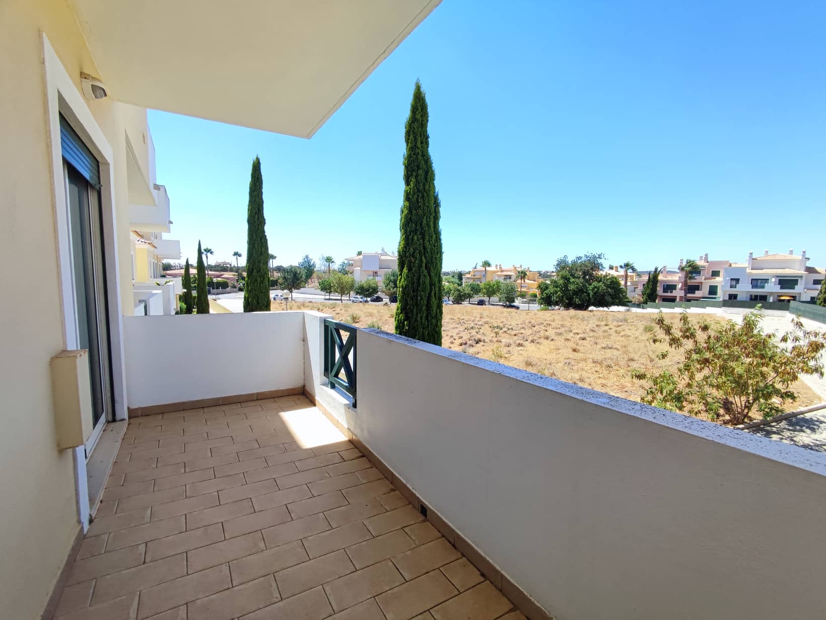 2 bedroom apartment in Olhos de Água